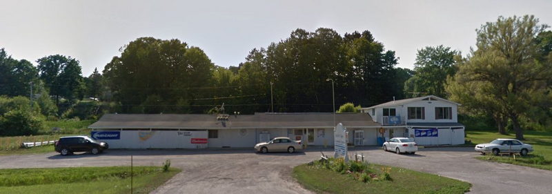 Hempsted's Motor Lodge (Mullett Lake General Store)